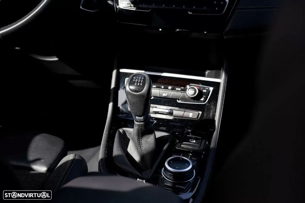 BMW 216 Active Tourer d Line Luxury - 22