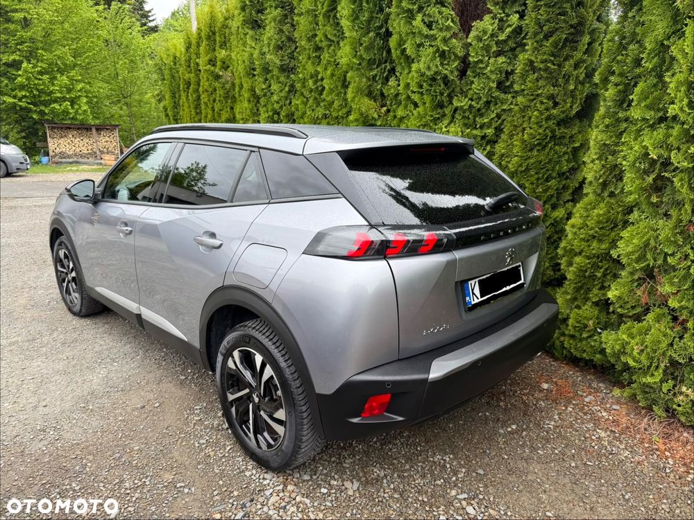 Peugeot 2008 BlueHDi 130 Allure S&S EAT8 - 20