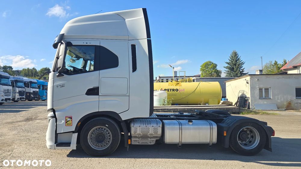 Iveco S-WAY - 8