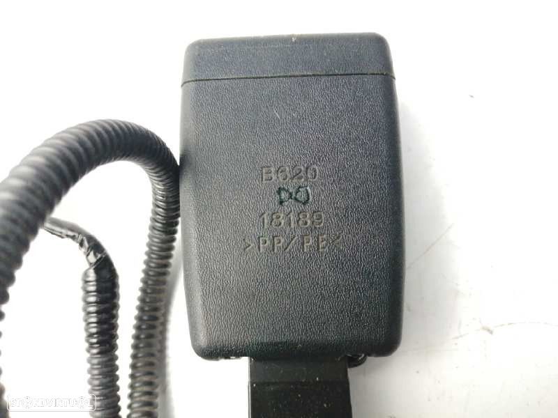 ENGATE CINTO ESQUERDO TOYOTA RAV 4 IV 2015 -7302433030B1 - 3