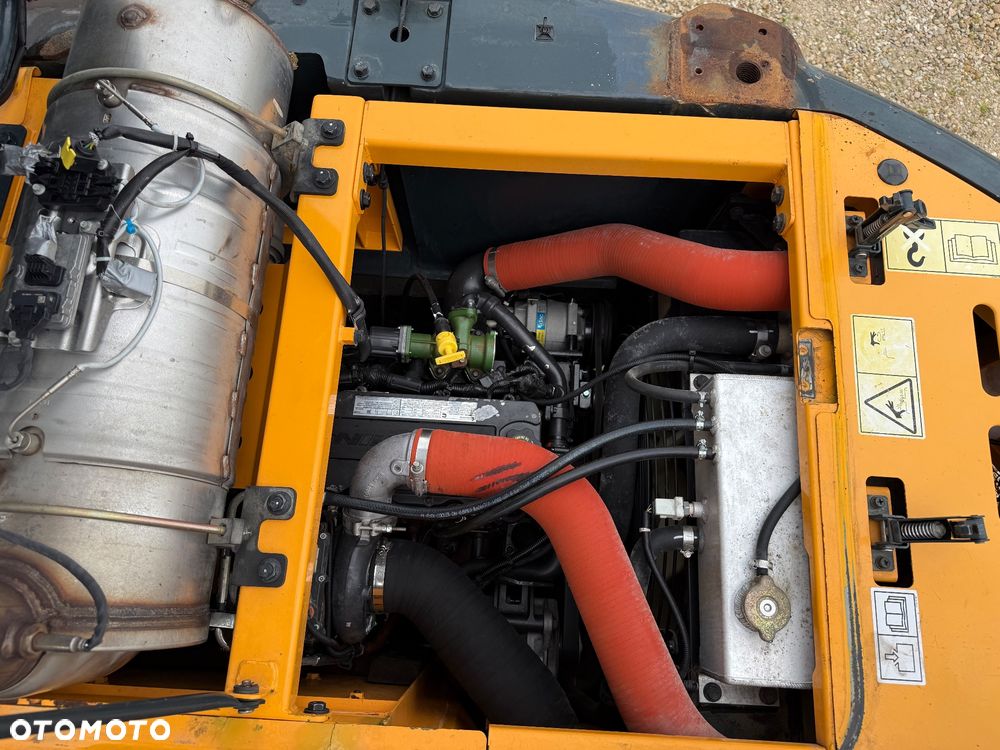 Hyundai HX 235 LCR - 24
