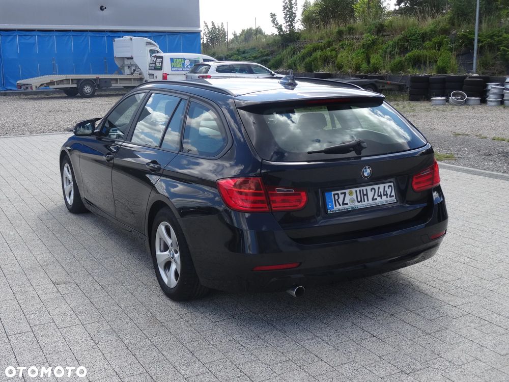 BMW Seria 3 320d Efficient Dynamics Edition Sport Line - 10