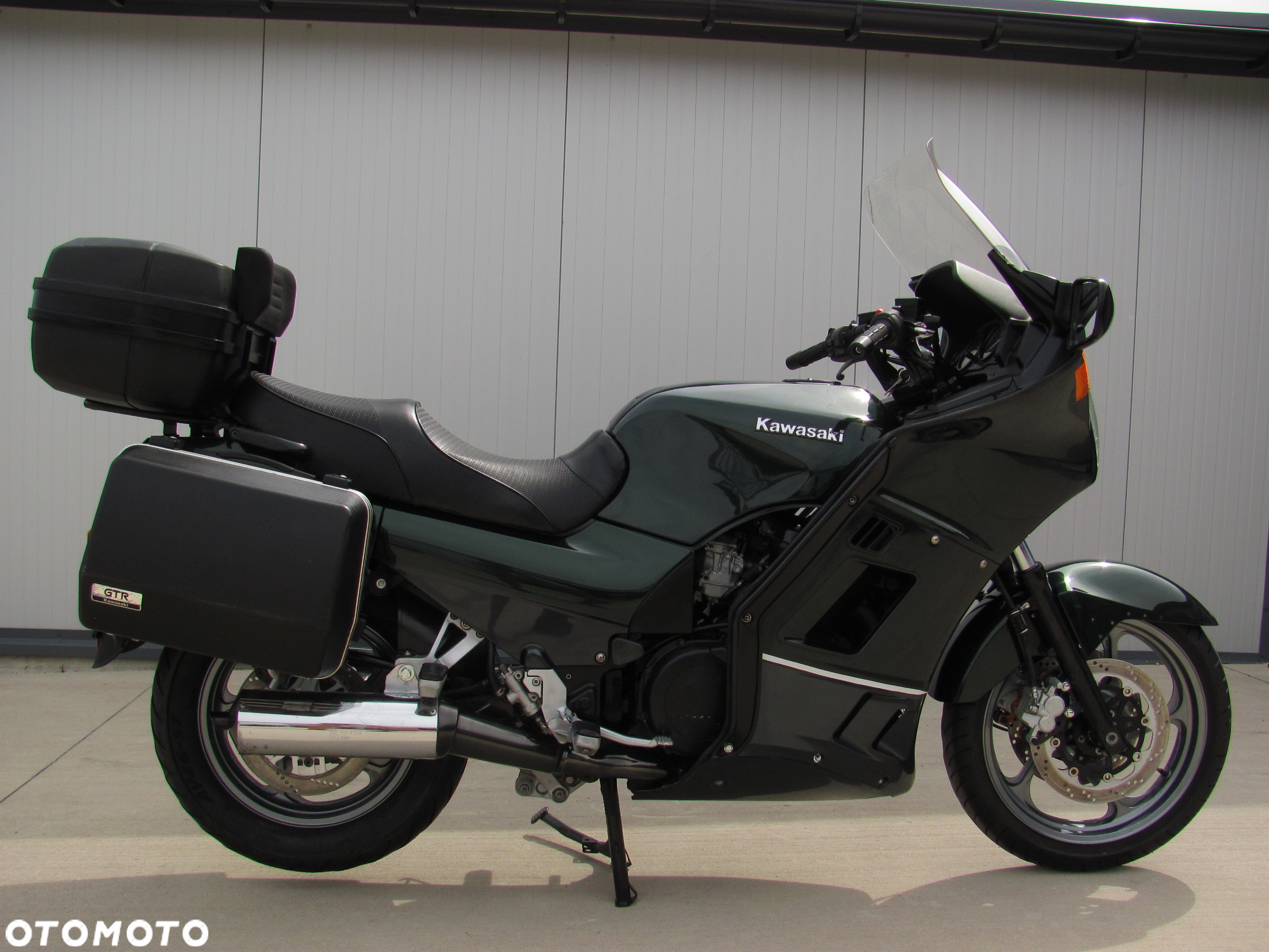 Kawasaki 1000 GTR - 2