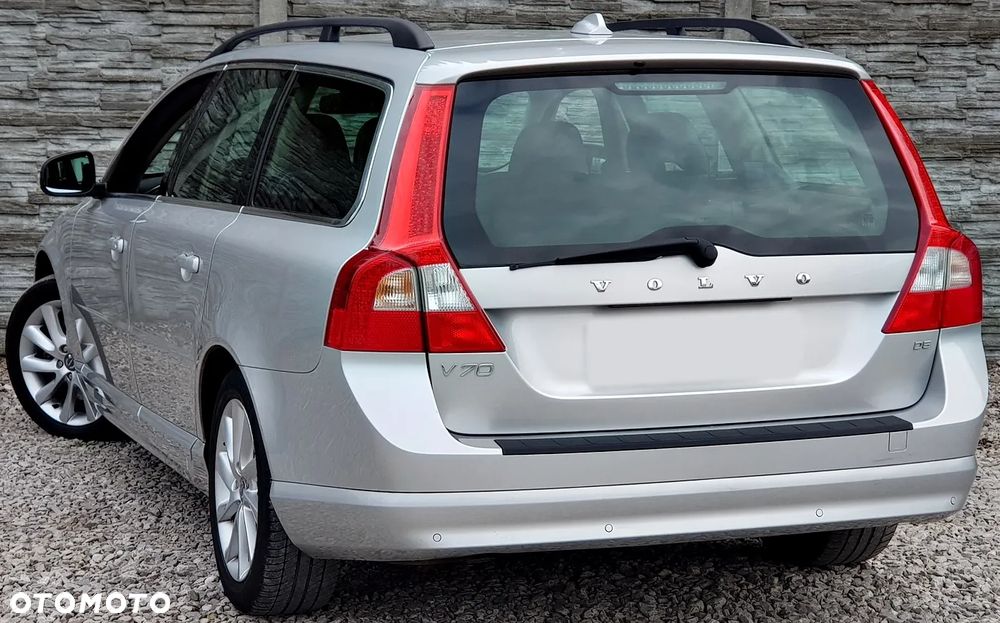 Volvo V70 D5 Momentum - 12