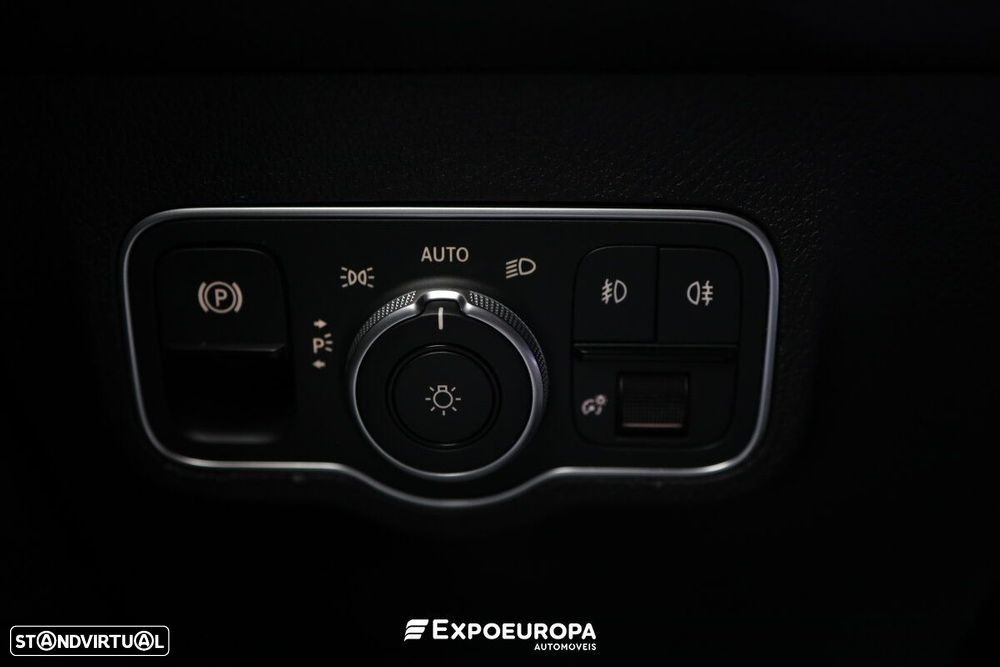 Mercedes-Benz GLB 180 d Progressive - 20