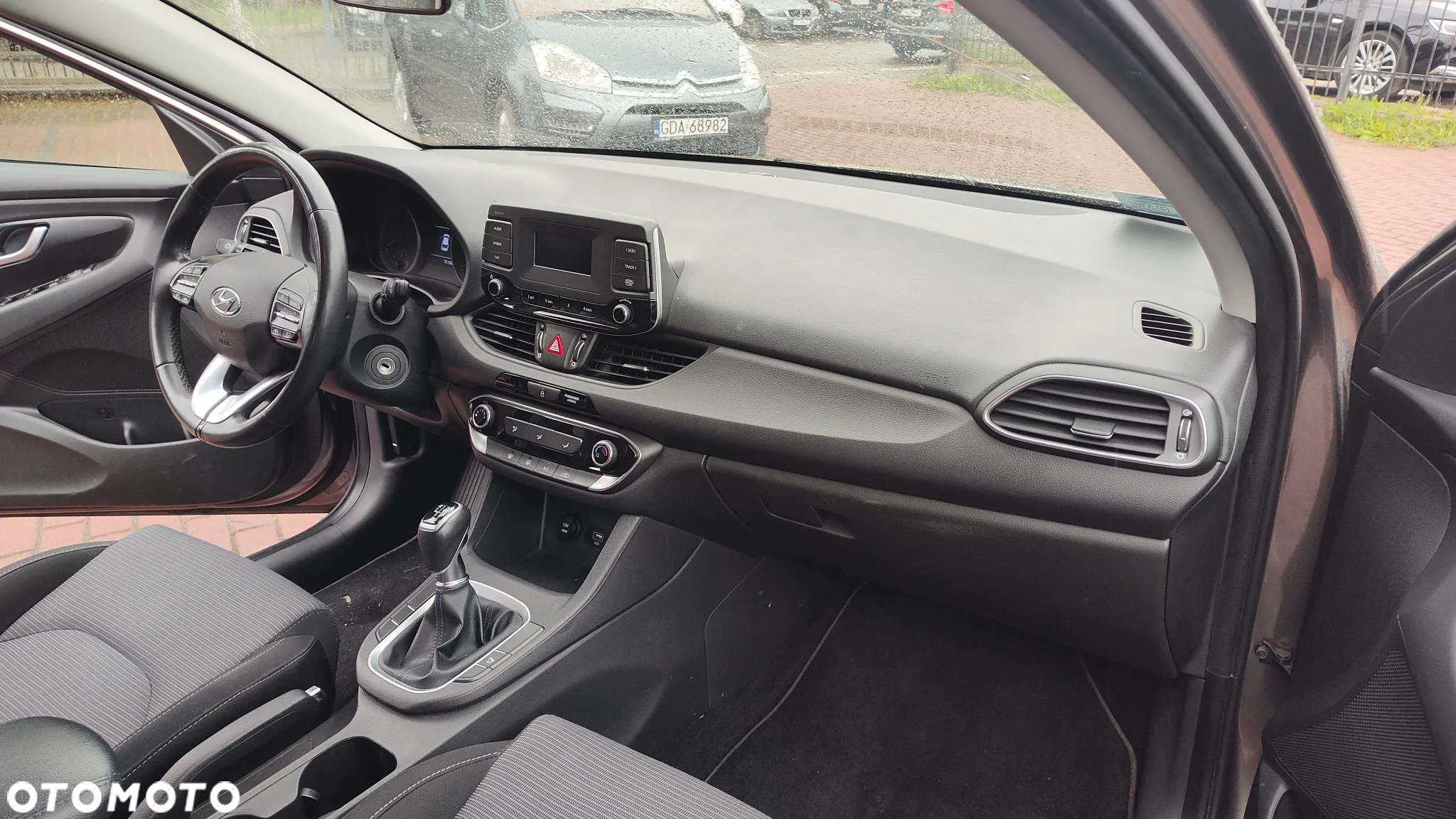 Hyundai i30 1.5 DPI Classic + - 13