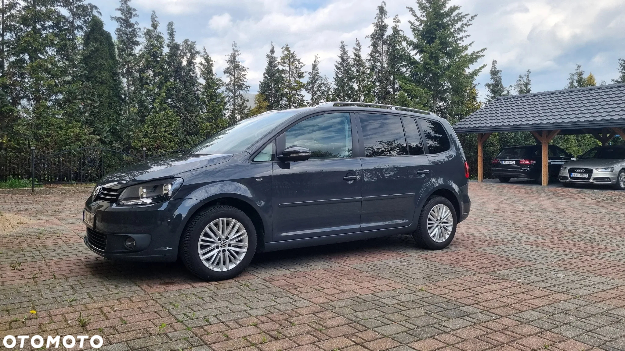 Volkswagen Touran - 8