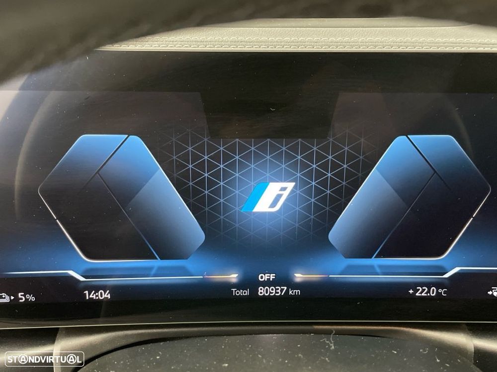 BMW i4 eDrive40 Desportiva M - 9