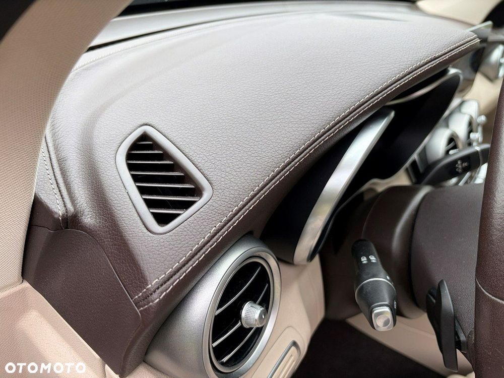 Mercedes-Benz GLC - 12