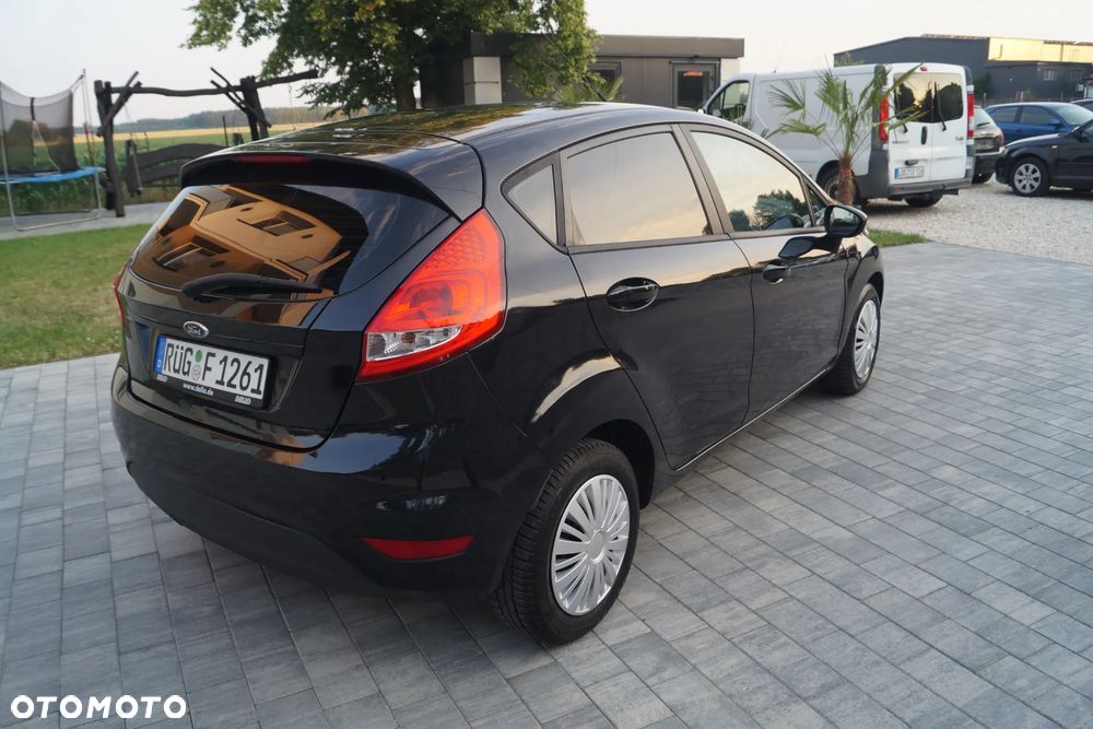 Ford Fiesta 1.25 Ghia EU5 - 3