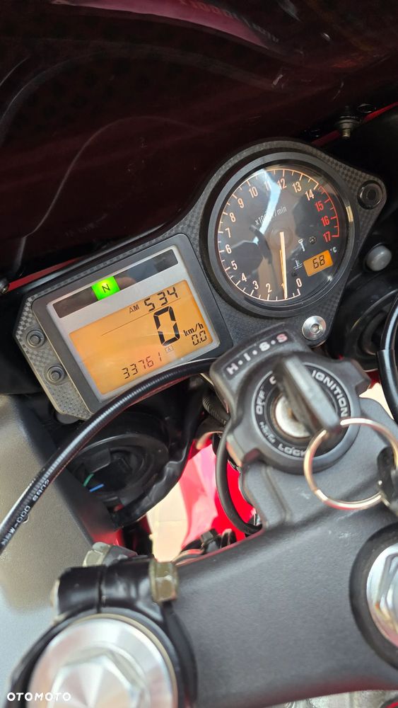 Honda CBR - 14