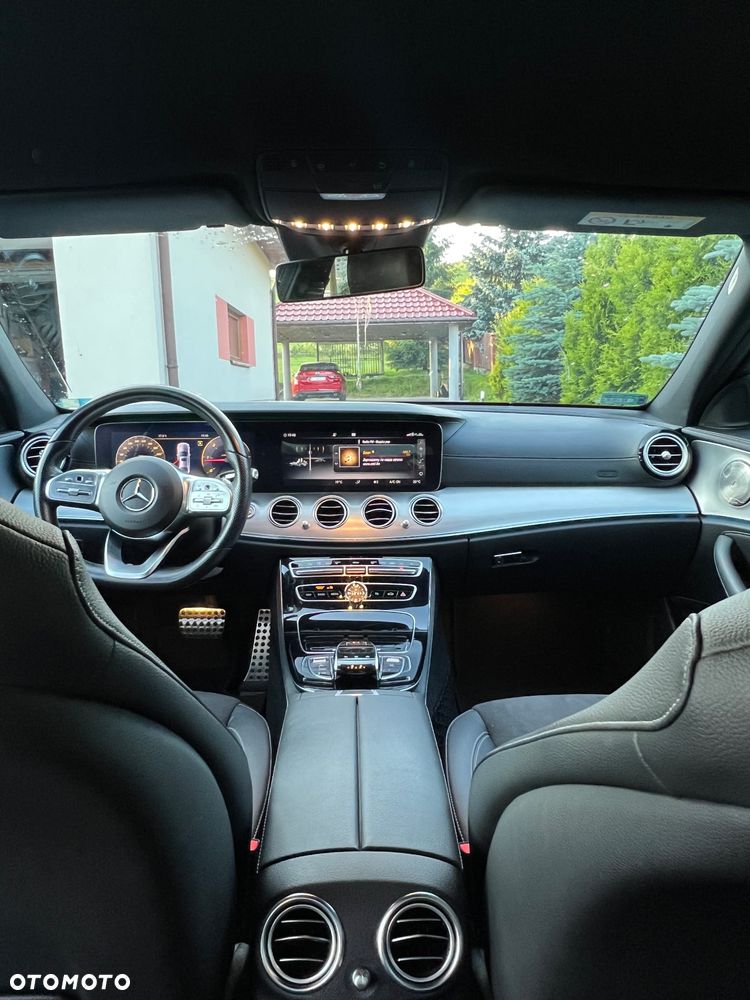 Mercedes-Benz Klasa E 220 d 4-Matic AMG - 2