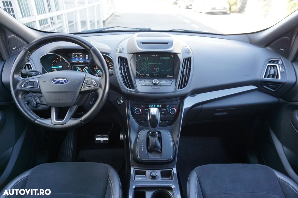 Ford Kuga 2.0 TDCi 4WD Powershift ST-Line - 3