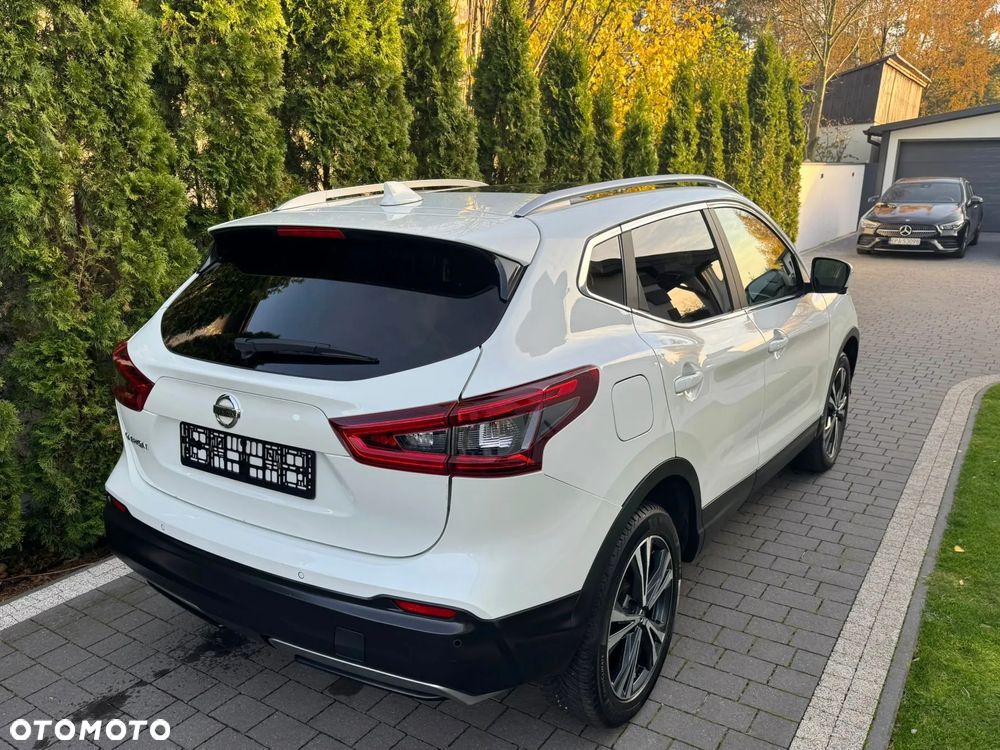 Nissan Qashqai 1.3 DIG-T TEKNA - 17