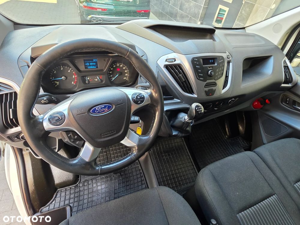 Ford TRANSIT CUSTOM - 8