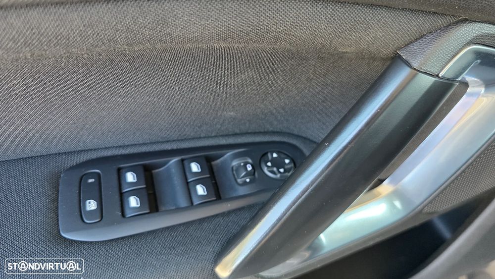 Peugeot 308 SW 1.6 BlueHDi Style - 15