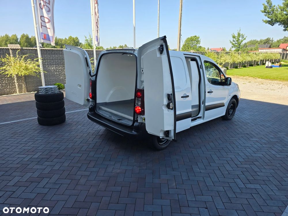 Peugeot PARTNER CHŁODNIA -20 CARPOL 29Tyś km SALON PL STAN JAK NOWY KLIMA ELEKTRYKA OPONY ZIMA LATO - 9