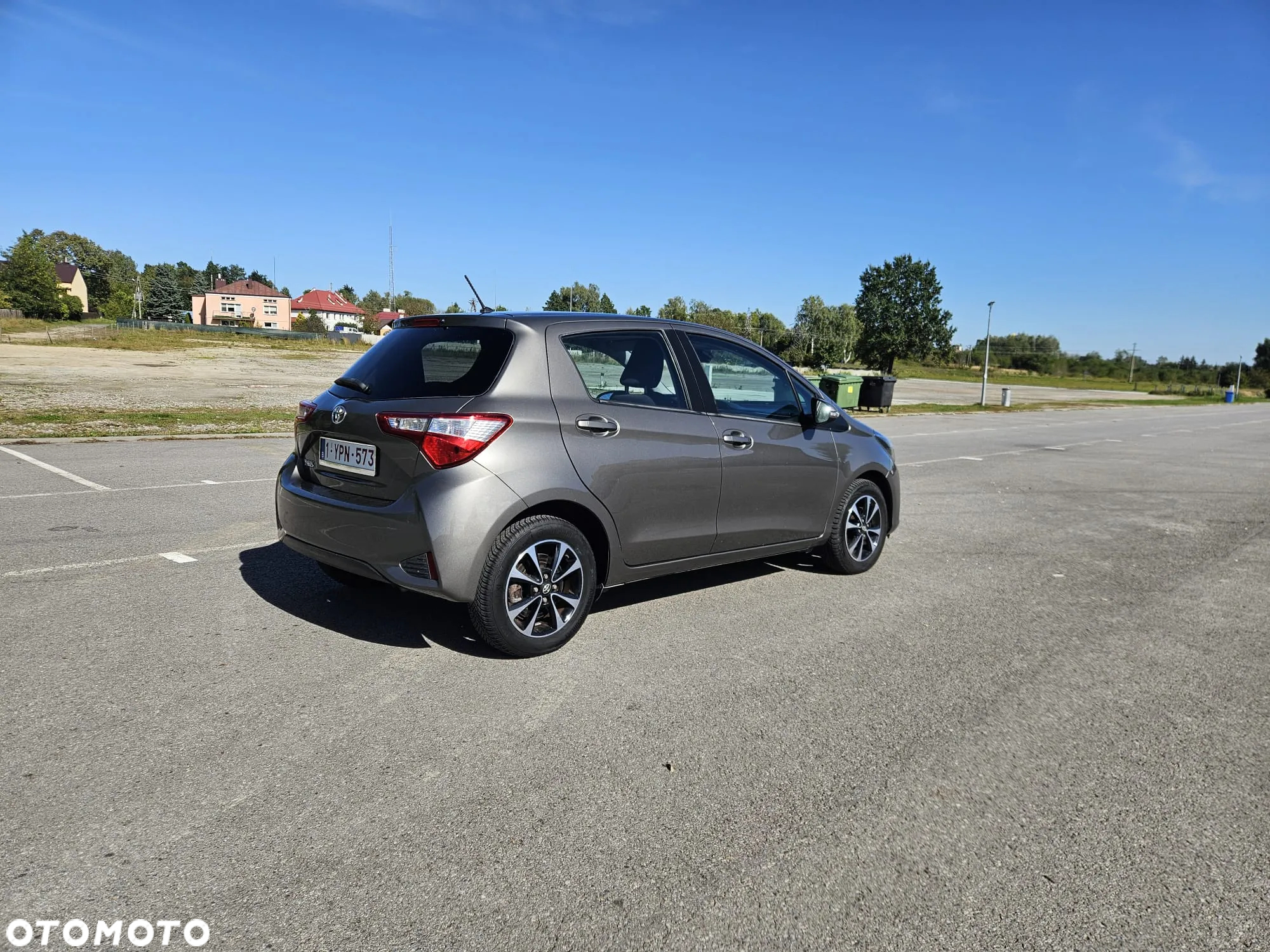 Toyota Yaris 1.5 Premium - 13