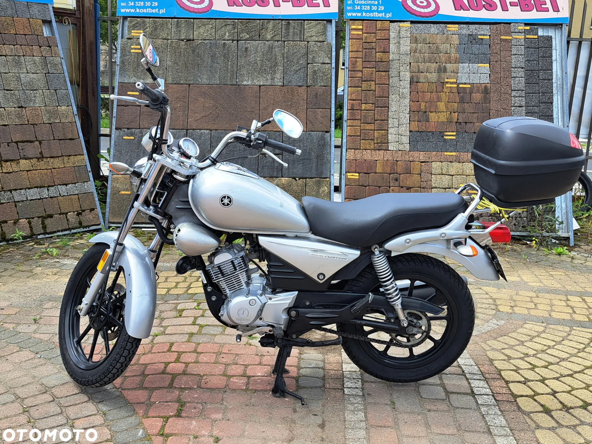 Yamaha YBR - 9