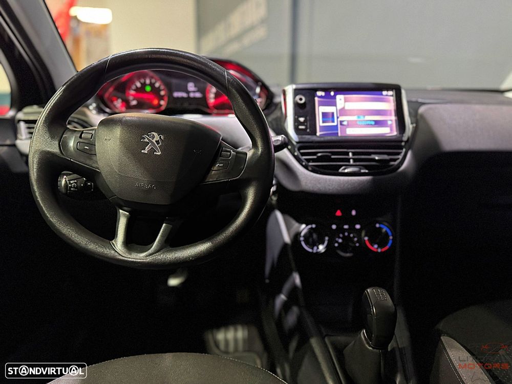 Peugeot 208 1.4 HDi SE Style - 19