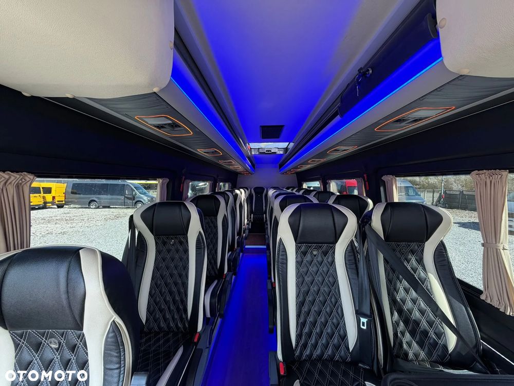 Mercedes-Benz Sprinter 519 - 26