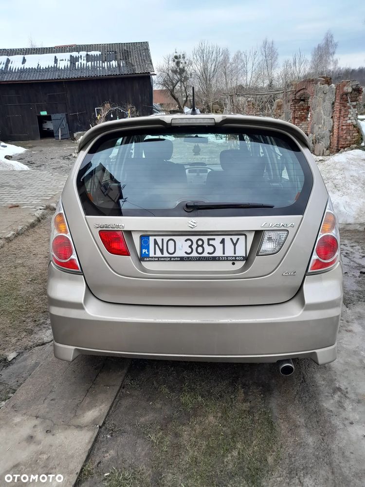 Suzuki Liana Kombi 1.6 4WD Comfort - 2