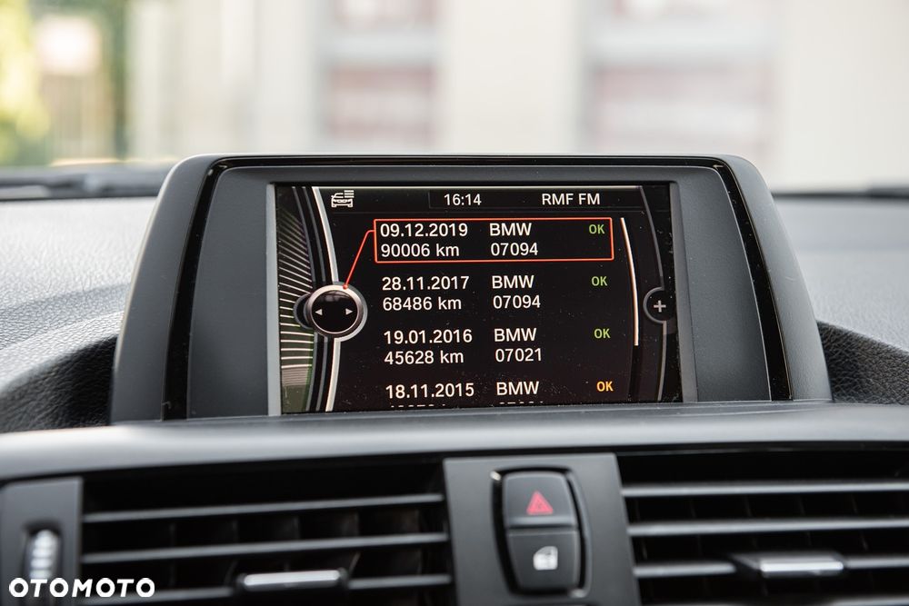 BMW Seria 1 118i - 24