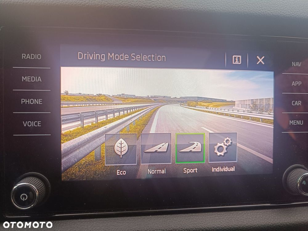 Skoda Kodiaq 1.5 TSI ACT 4x2 Sportline DSG - 13