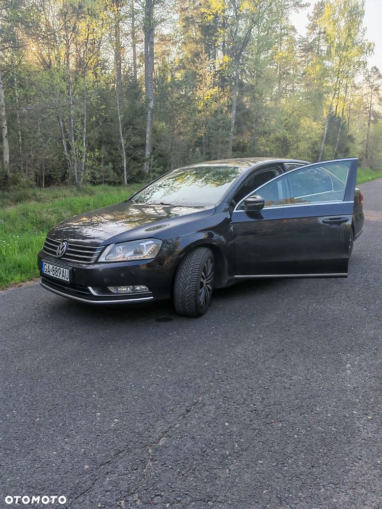 Volkswagen Passat 2.0 TDI Highline - 4