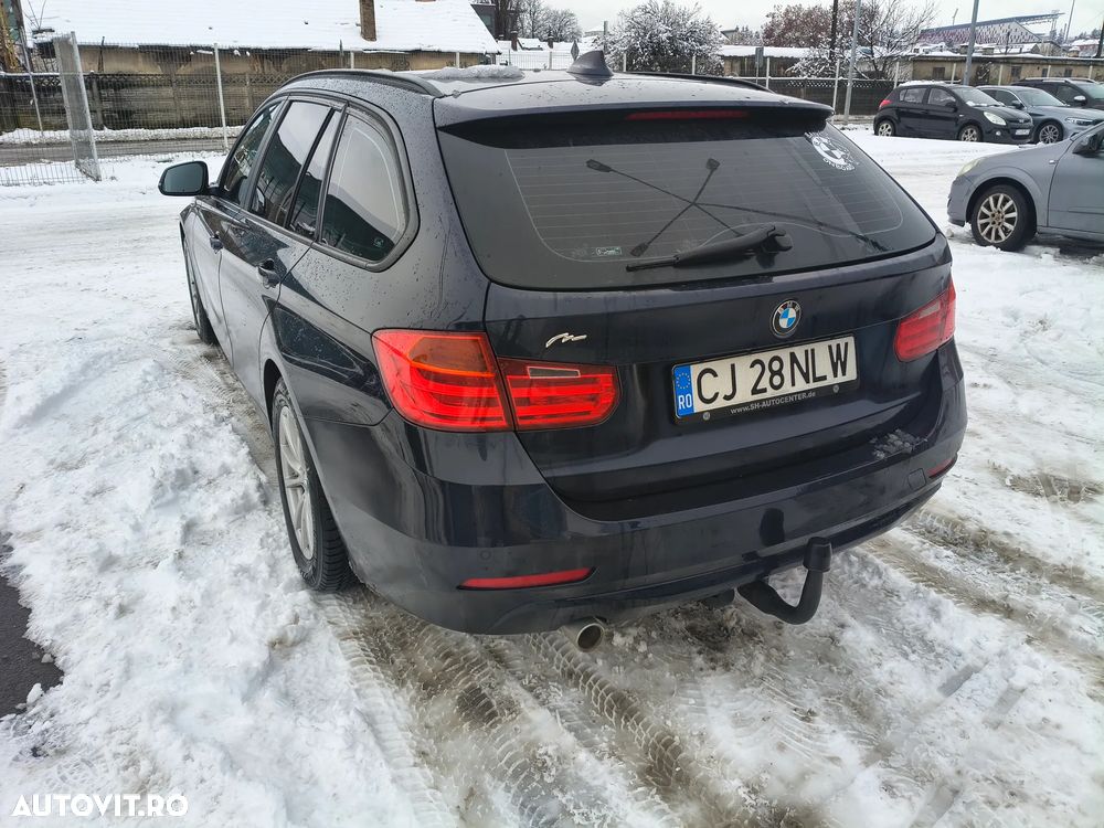 BMW Seria 3 318d Touring - 4