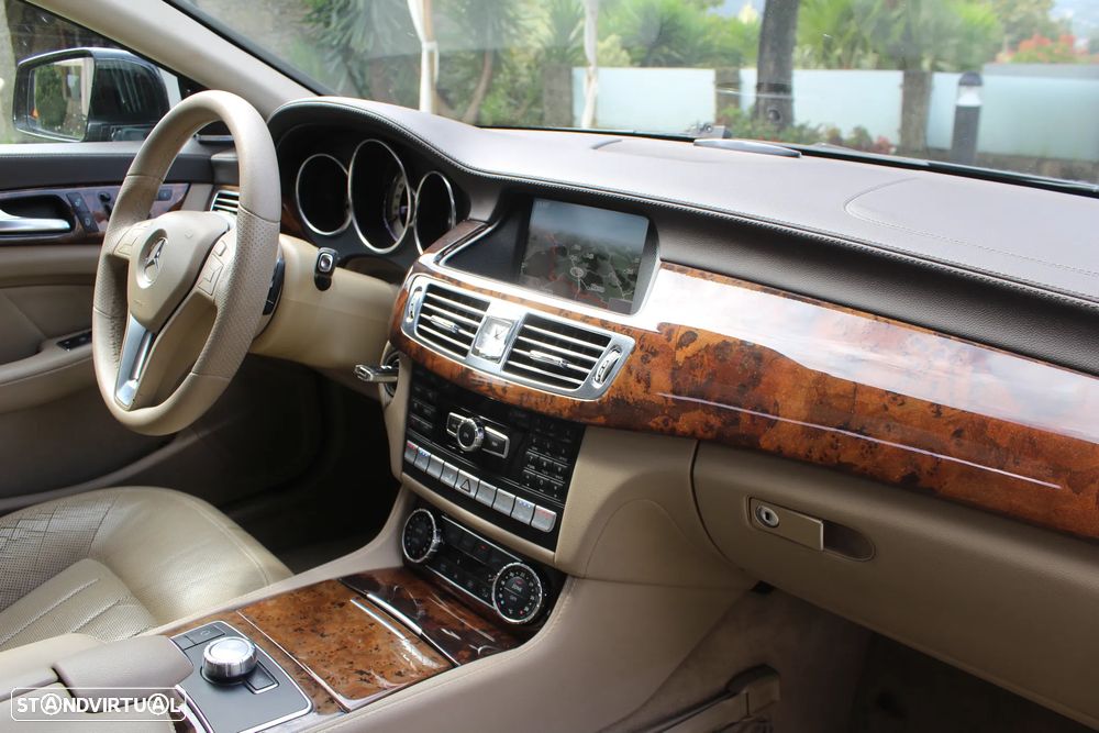 Mercedes-Benz CLS 250 CDI DPF BlueEFFICIENCY 7G-T - 28