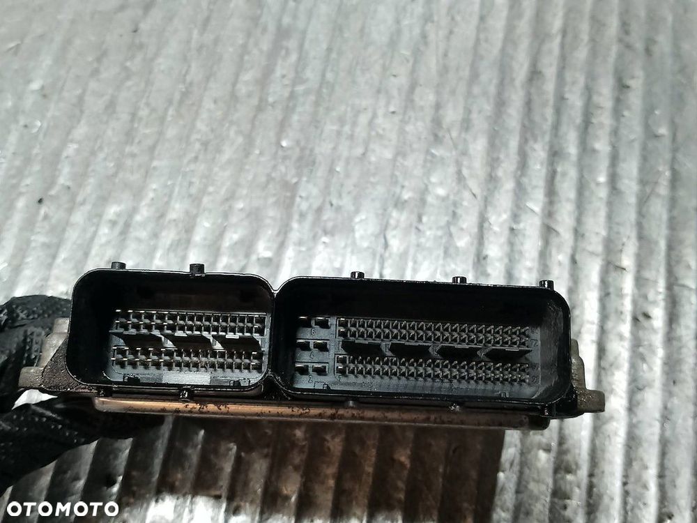 KOMPUTER, STEROWNIK VW GOLF V 03C906056BA 0261S02070 1.6 FSI - 3