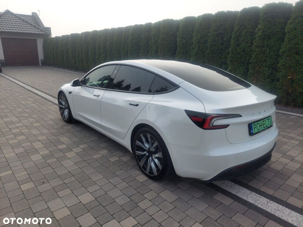 Tesla Model 3 - 6