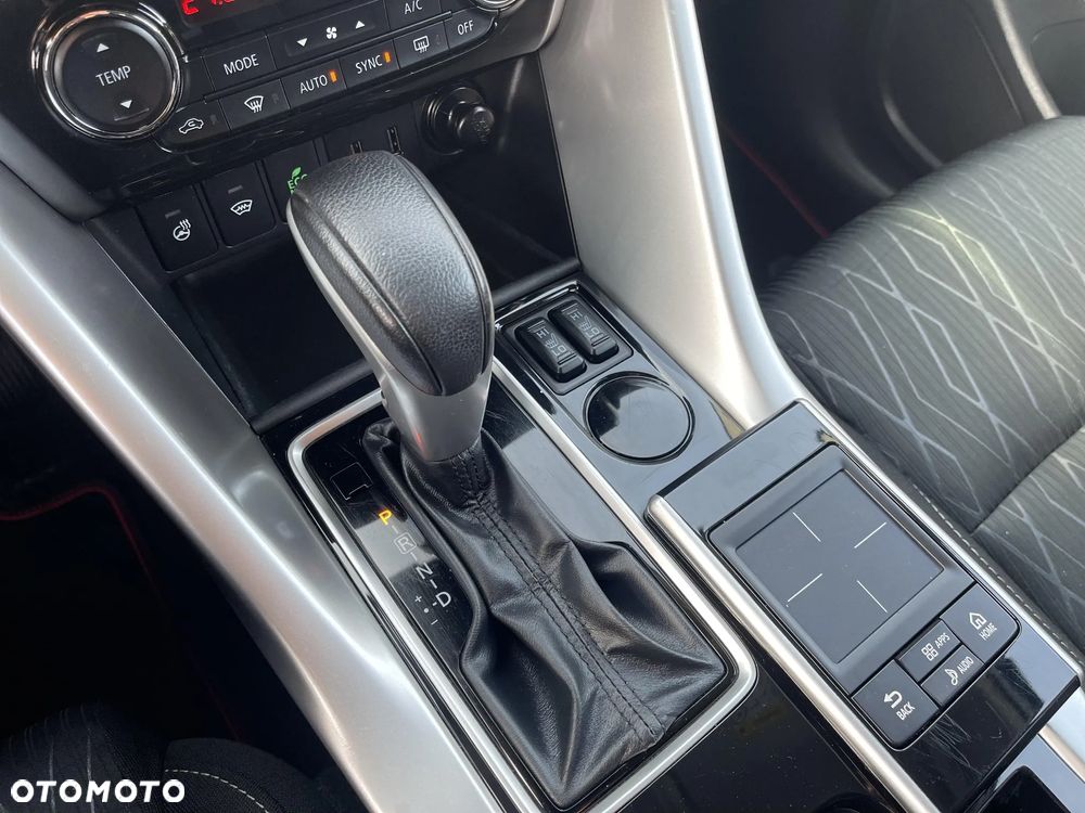 Mitsubishi Eclipse Cross 1.5 T GPF Intense Pro CVT - 15