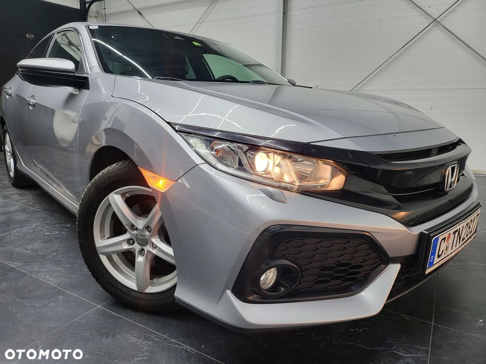 Honda Civic 1.0 i-VTEC Turbo CVT Comfort Sport - 11