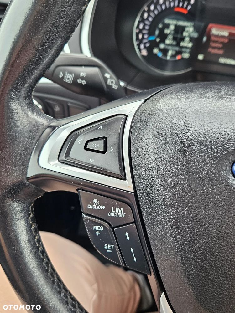 Ford S-Max 1.5 EcoBoost Titanium - 28