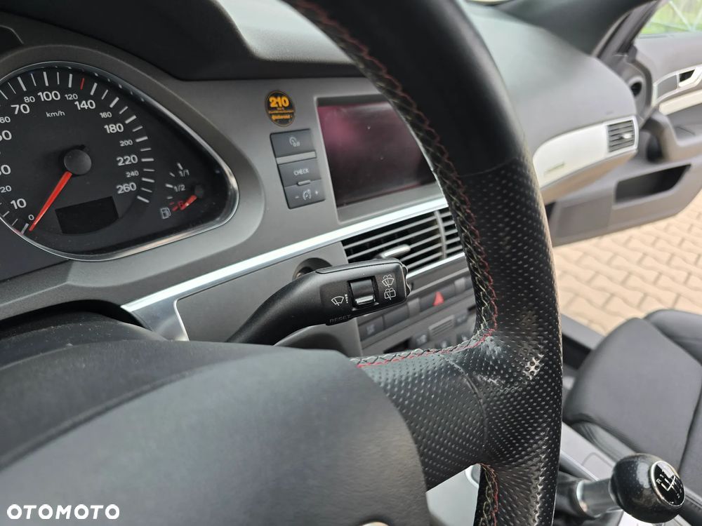 Audi A6 Avant 2.4 quattro - 24