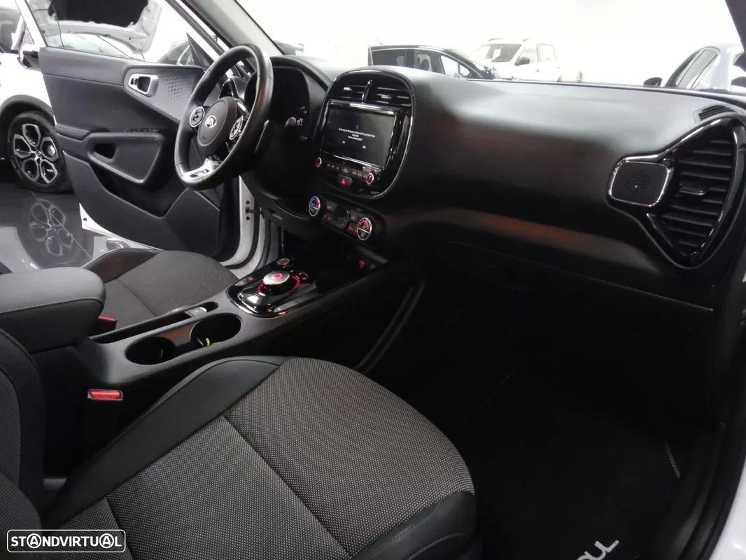 Kia e-Soul 64kWh - 25