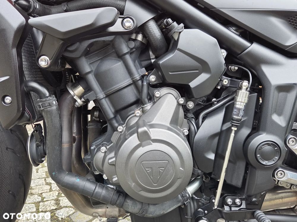 Triumph Trident - 12