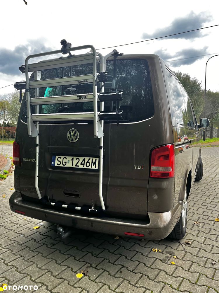 Volkswagen Multivan - 12