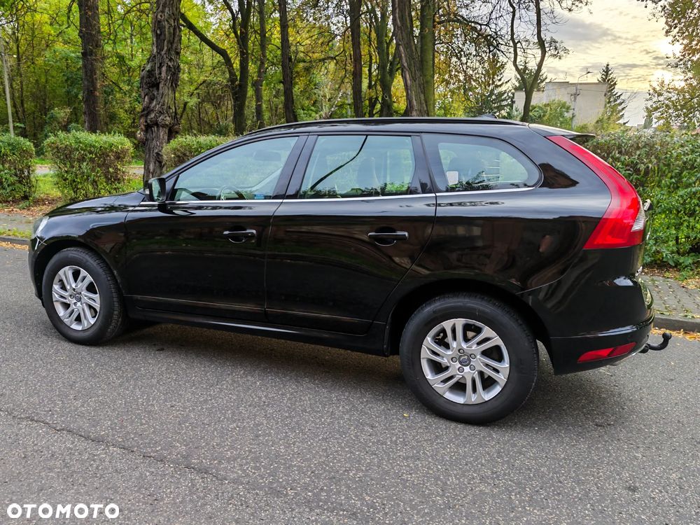 Volvo XC 60 2.4D AWD Momentum - 13