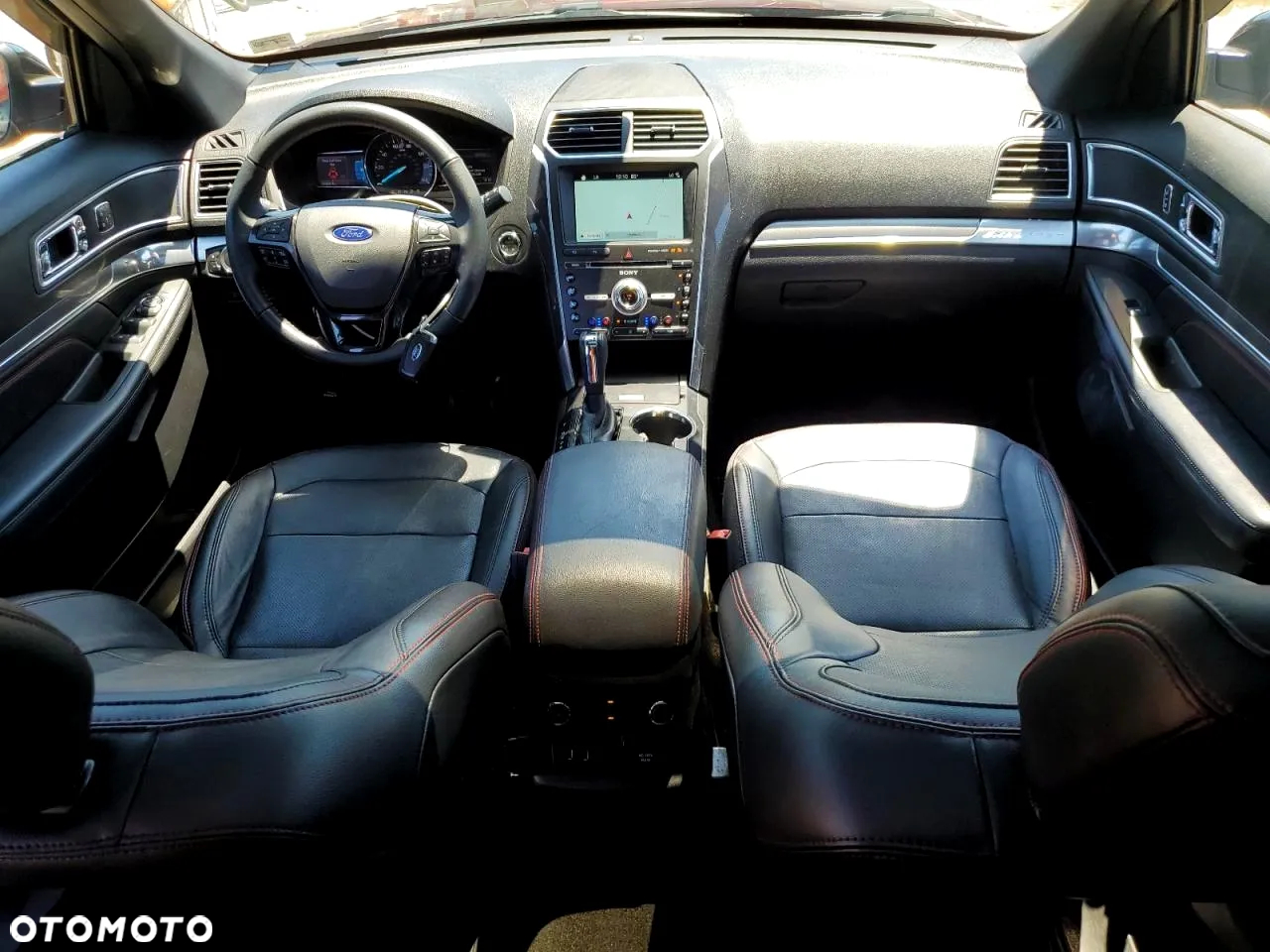 Ford Explorer EcoBoost Plug-in Hybrid ST-LINE - 9