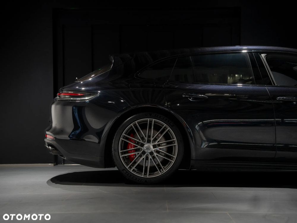Porsche Panamera Turbo - 10