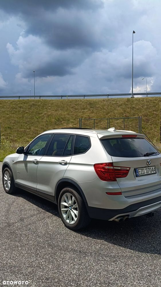 BMW X3 xDrive28i Sport-Aut xLine - 3