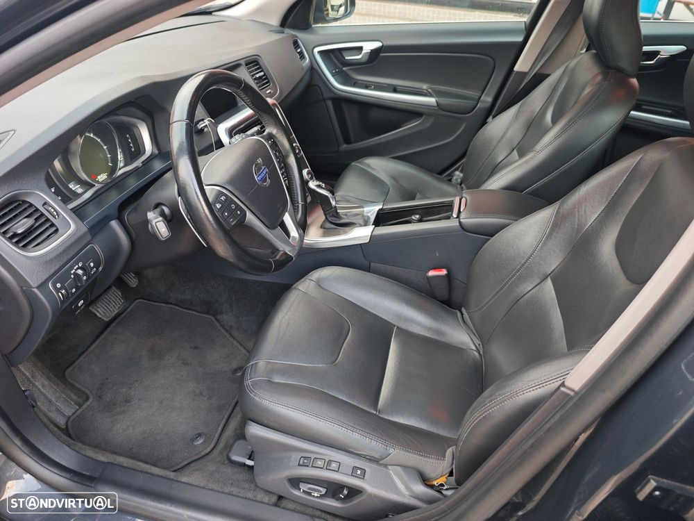 Volvo V60 2.0 D4 Summum Geartronic - 10