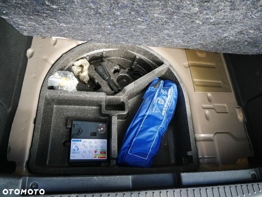 Ford B-MAX 1.0 EcoBoost SYNC Edition - 17