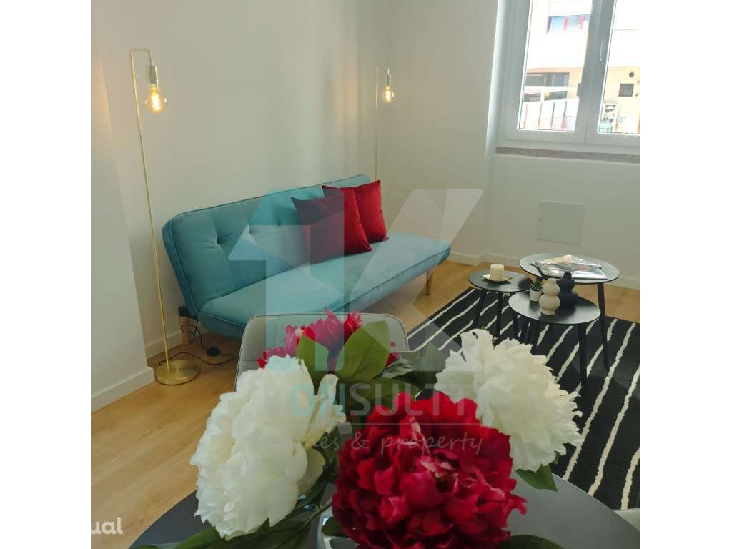 Apartamento T3 com varanda totalmente renovado junto ao Hospital da... - Grande imagem: 2/4