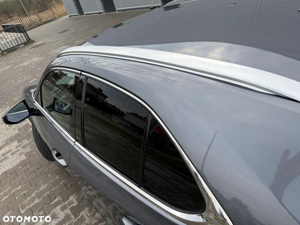 Lexus UX 250h GPF Prestige AWD - 22