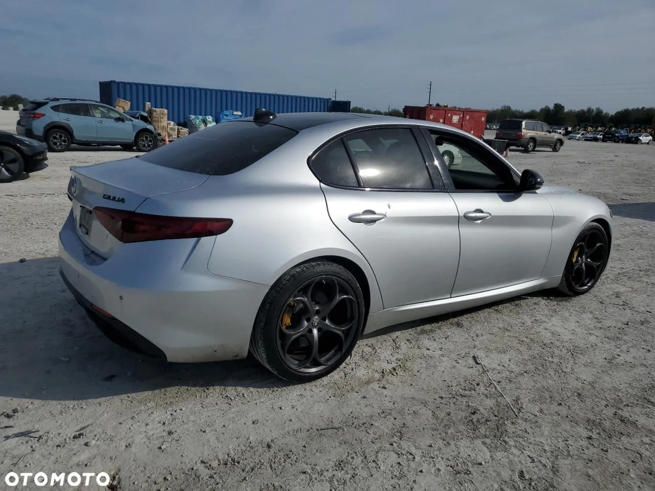 Alfa Romeo Giulia 2.0 Turbo 16V AT8 Veloce - 3
