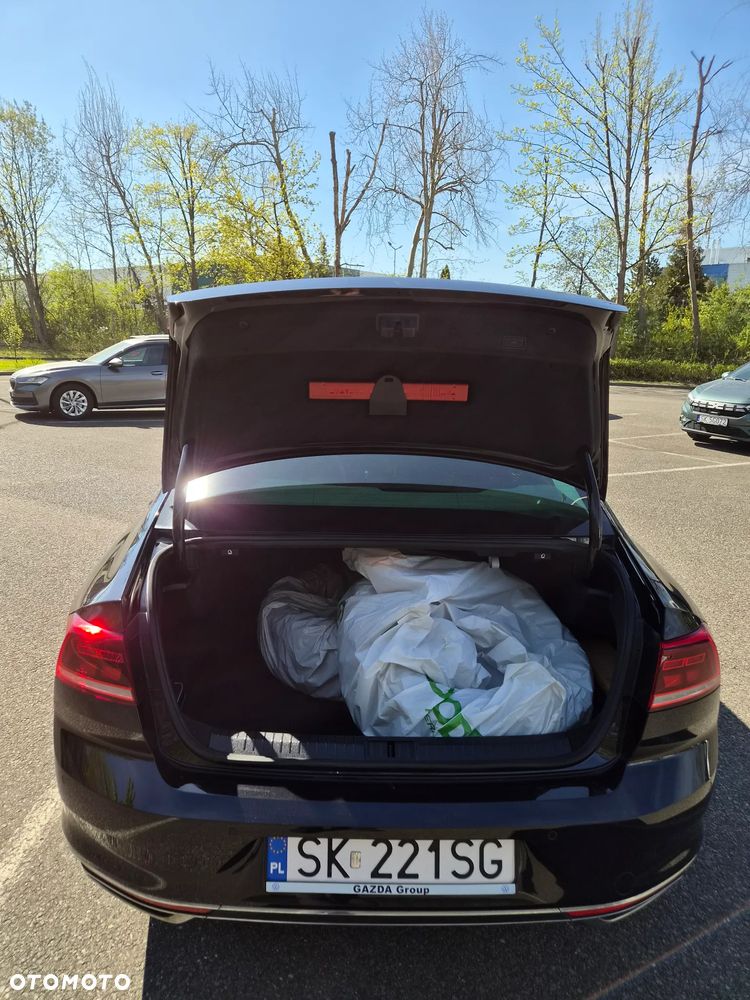 Volkswagen Passat 2.0 TSI Business DSG - 8